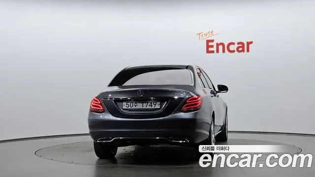 Mercedes-Benz C-Класс 2018 thumb 4