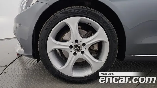 Mercedes-Benz C-Класс 2018 thumb 5
