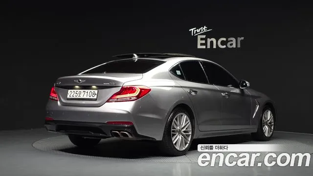 Genesis G70 2019 thumb 2