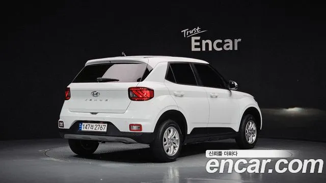 Hyundai Venue 2021 thumb 2