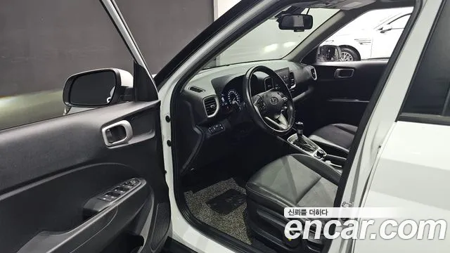 Hyundai Venue 2021 thumb 10