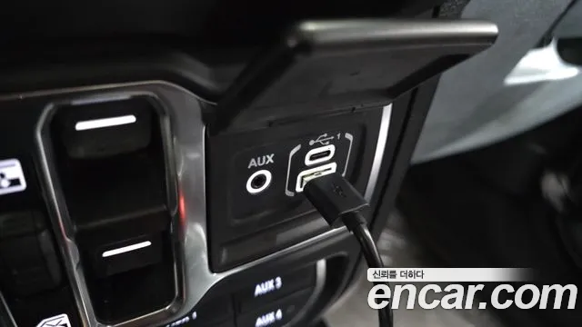 Jeep Gladiator 2023 thumb 12