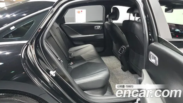 Hyundai IONIQ 6 2024 thumb 11
