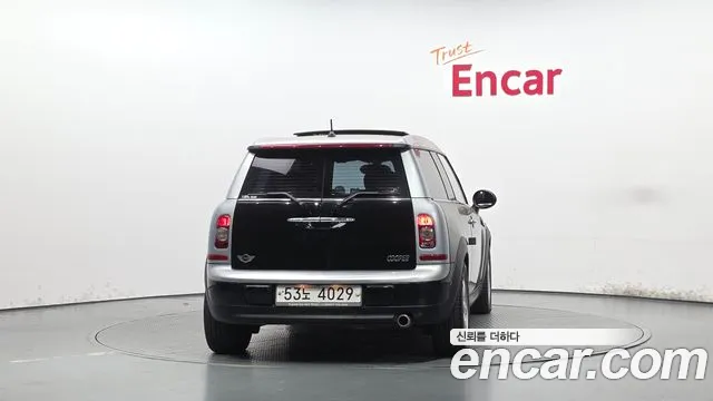 MINI Clubman 2009 thumb 4