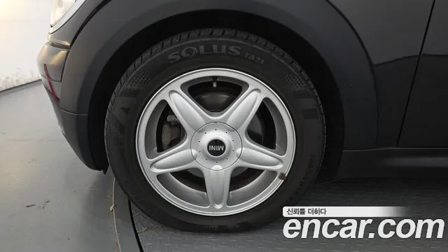 MINI Clubman 2009 thumb 5