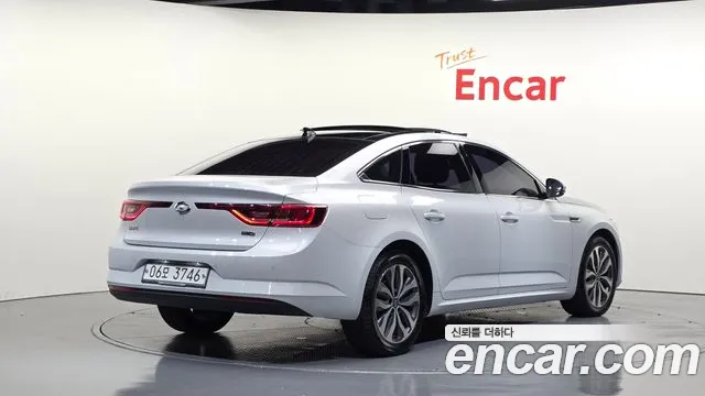 Renault-KoreaSamsung Megane 2016 thumb 2