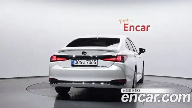 Lexus ES 2026 thumb 3