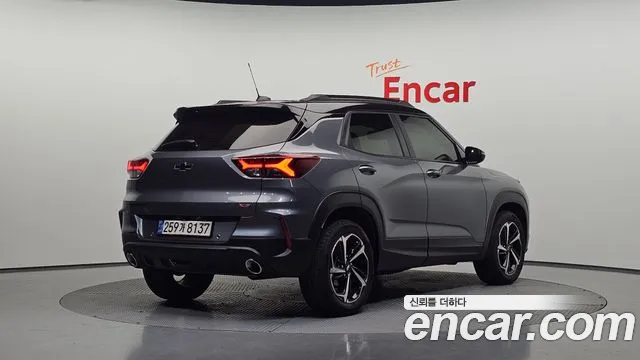 ChevroletGMDaewoo TrailBlazer 2021 thumb 2