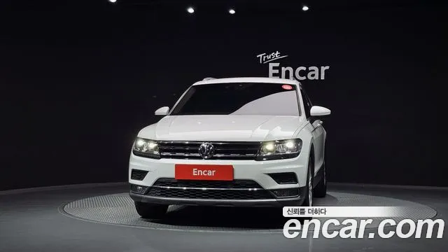 Volkswagen Tiguan 2020 thumb 3