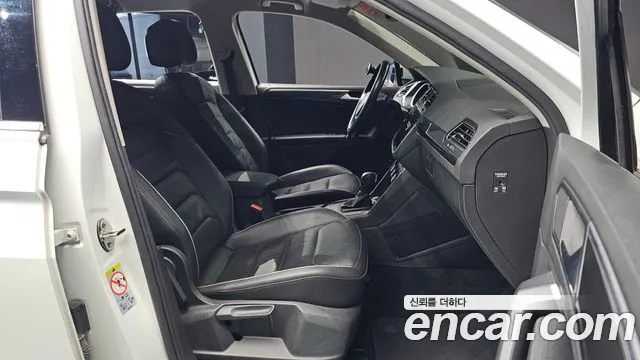 Volkswagen Tiguan 2020 thumb 11