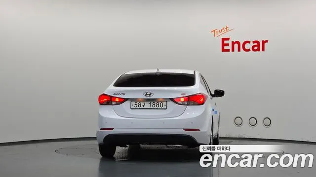 Hyundai Avante 2015 thumb 4