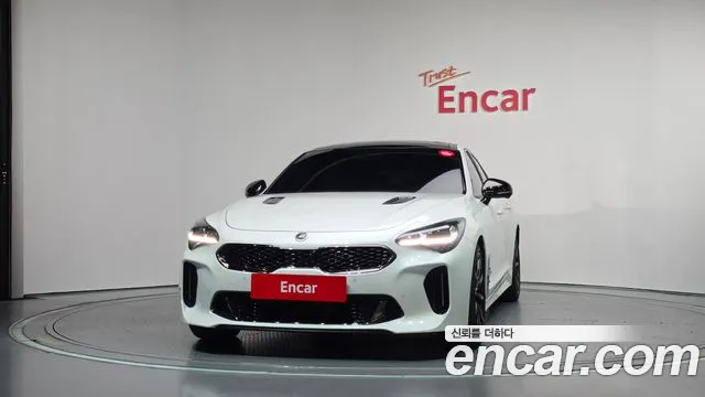 Kia Stinger 2021 thumb 3