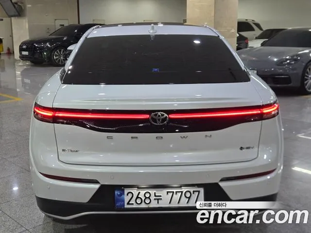Toyota Crown 2026 thumb 4