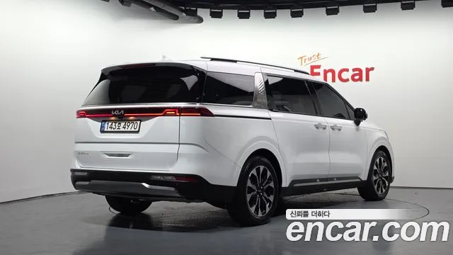Kia Carnival 2022 thumb 2