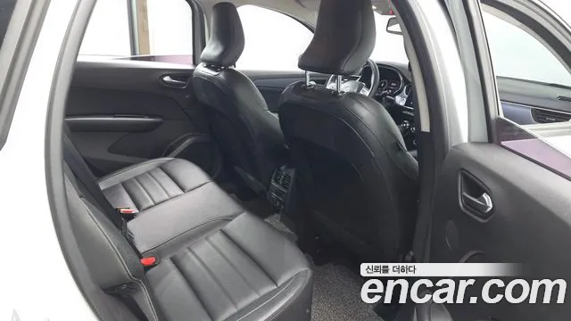 Renault-KoreaSamsung Arkana 2020 thumb 12