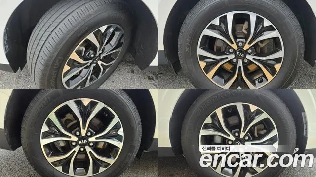 Kia Carnival 2021 thumb 5
