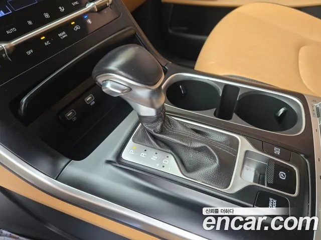 Kia Carnival 2021 thumb 9