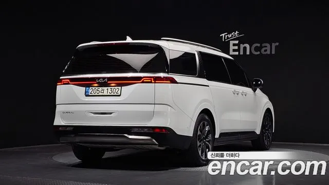 Kia Carnival 2022 thumb 2