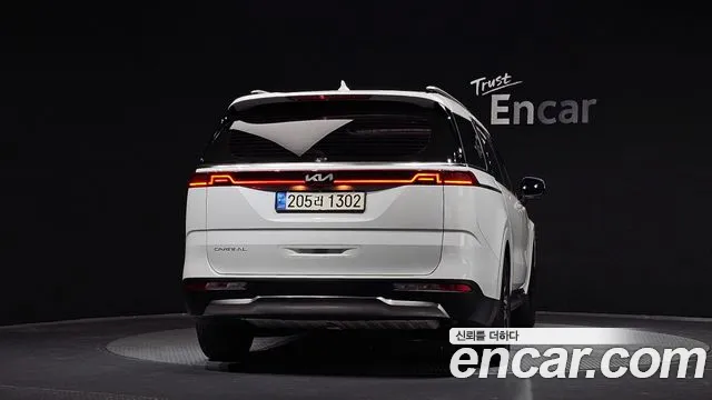 Kia Carnival 2022 thumb 4