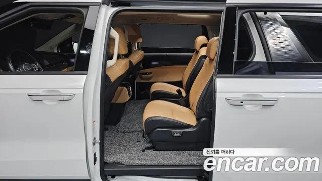 Kia Carnival 2022 thumb 11