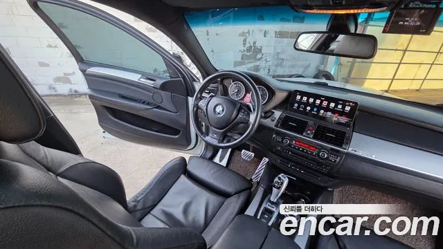 BMW X6 2012 thumb 10