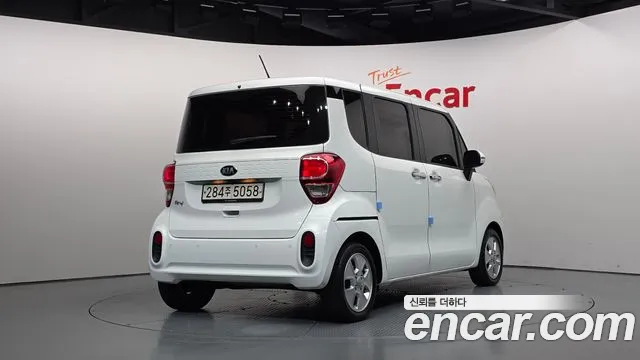 Kia Ray 2018 thumb 2