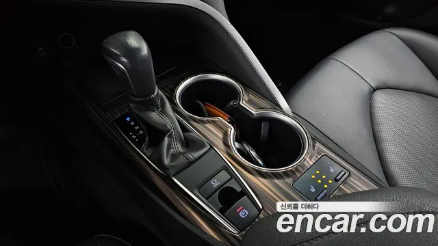 Toyota Camry 2019 thumb 9