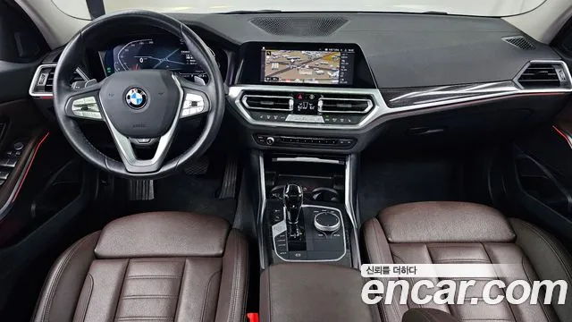BMW 3-Series 2022 thumb 7