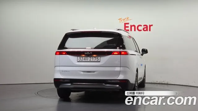 Kia Carnival 2022 thumb 4