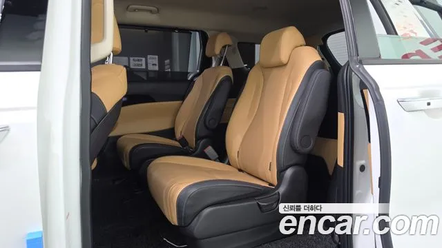 Kia Carnival 2022 thumb 11