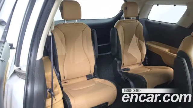 Kia Carnival 2022 thumb 12