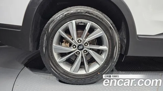 Hyundai Santa Fe 2019 thumb 5