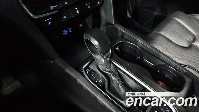 Hyundai Santa Fe 2019 thumb 9