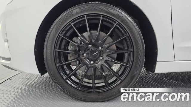 Hyundai Avante 2019 thumb 5