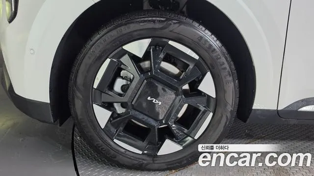 Kia Carnival 2025 thumb 5