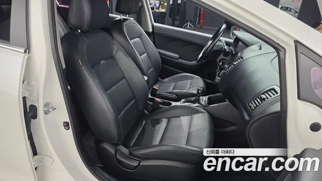 Kia K3 2015 thumb 11