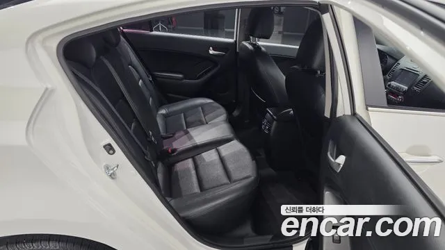 Kia K3 2015 thumb 12