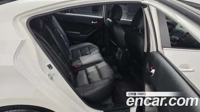Kia K3 2015 thumb 12