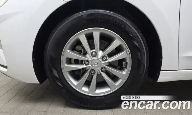 Hyundai Avante 2019 thumb 4