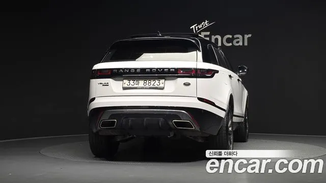 Land Rover Range Rover Velar 2017 thumb 3