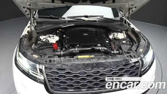 Land Rover Range Rover Velar 2017 thumb 5