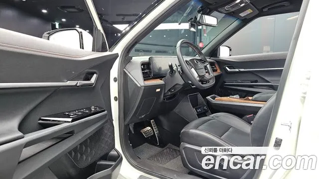 KG_Mobility_Ssangyong Torres 2024 thumb 9