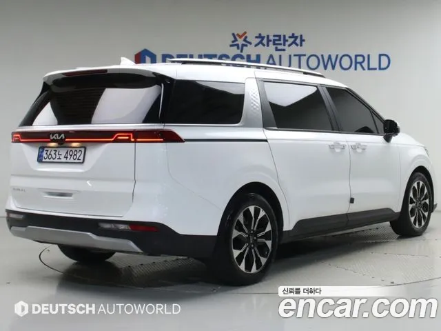 Kia Carnival 2021 thumb 2