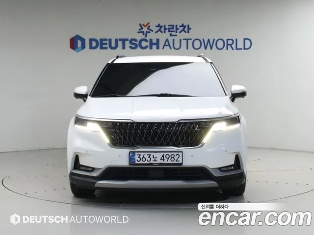 Kia Carnival 2021 thumb 3