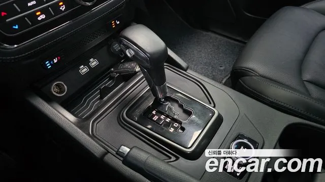 KG_Mobility_Ssangyong Rexton 2022 thumb 9