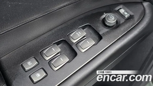 KG_Mobility_Ssangyong Rexton 2022 thumb 12