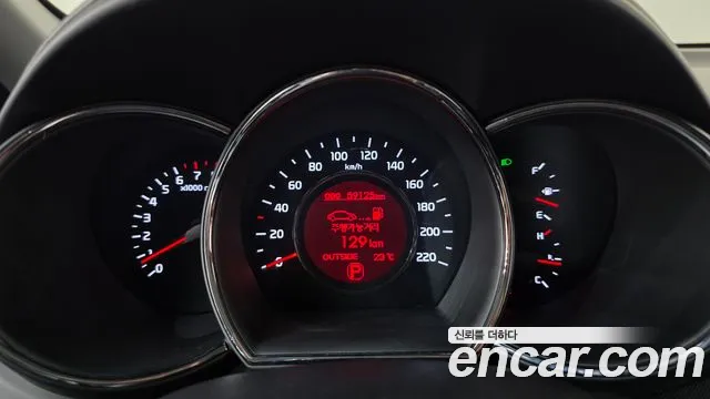 Kia Pride 2011 thumb 8