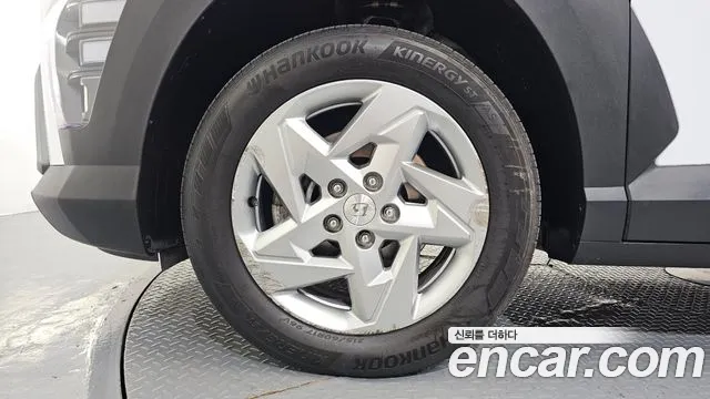 Hyundai Kona 2023 thumb 5