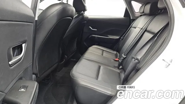 Hyundai Kona 2023 thumb 12