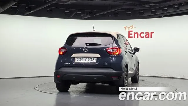 Renault-KoreaSamsung Captur 2016 thumb 4